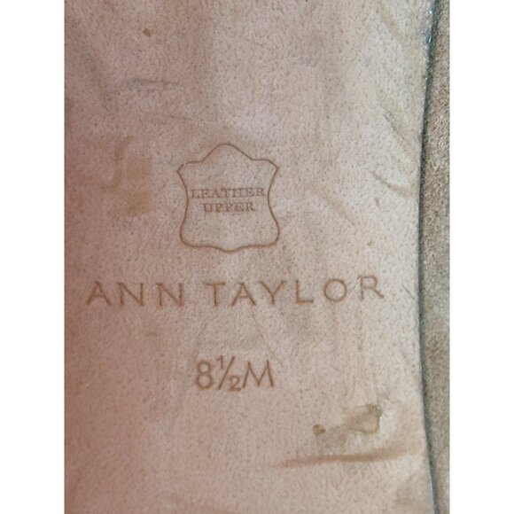 Ann Taylor pointy toe sued tan neutral size 8 1/2M 2 1/2" Heel Padded Footbed - Picture 8 of 8